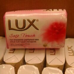 SAVON LUX