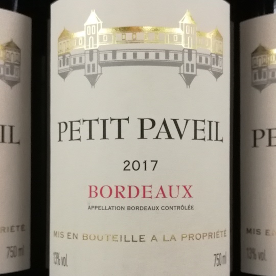 PETIT PAVEIL